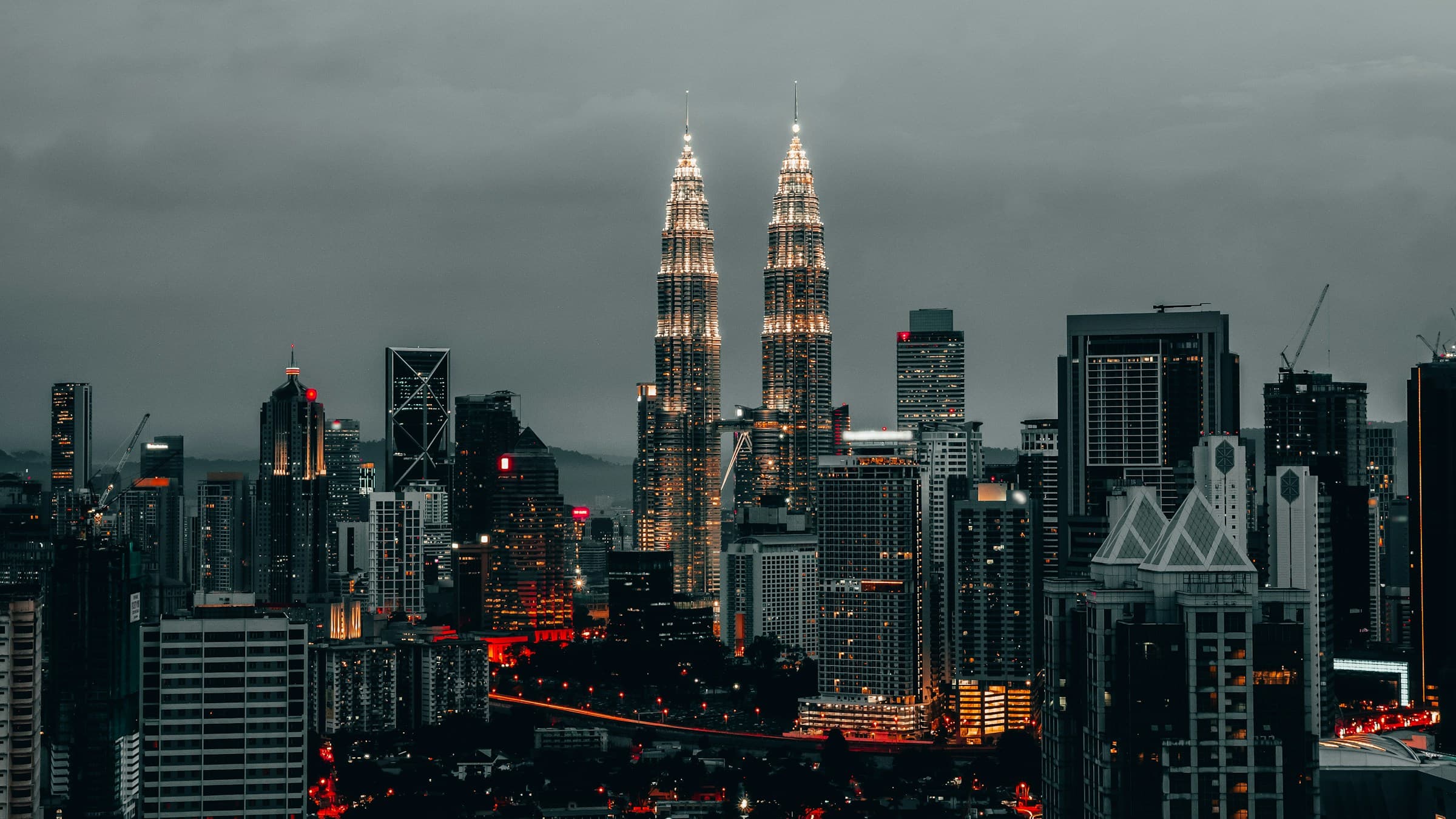 Kuala Lumpur's KLCC skyline at night